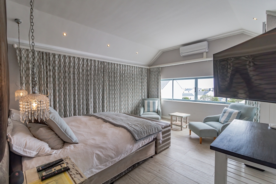 4 Bedroom Property for Sale in Blue Lagoon Western Cape